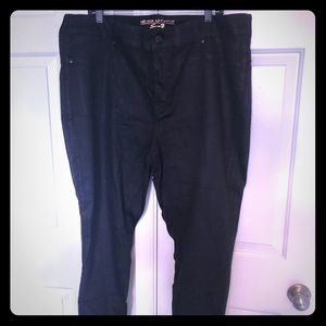 Coated Black Skinny Jeans from Melissa McCarthy/7!
